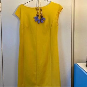 Ann Taylor 💛🌼 - gorgeous yellow dress !